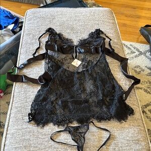 NWT sexy lingerie with g string 🌸bundle and save!!